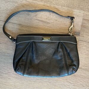 Coach Womens Leather Wristlet Clutch EUC